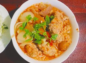 Hình của món Bún riêu thịt tôm.