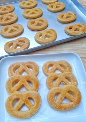 Foto resep Pretzel Butter Cookies