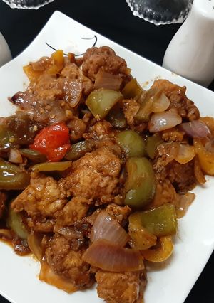 A picture of Karahi.Chicken manchorian.