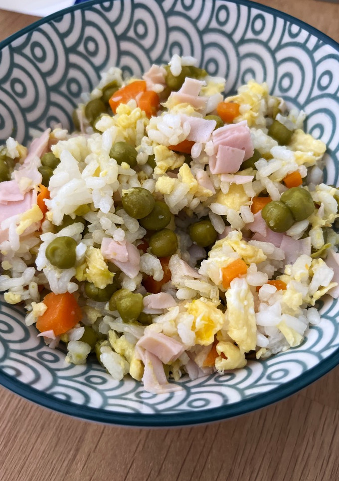Una foto de Arroz 3 delicias muy muy fácil