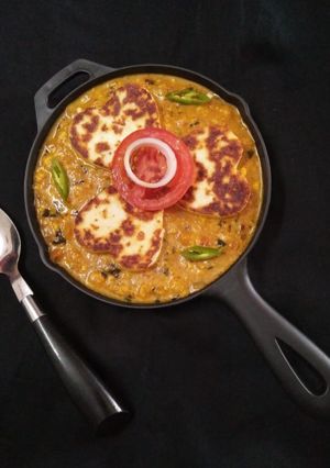 A picture of Paneer Lajawab.