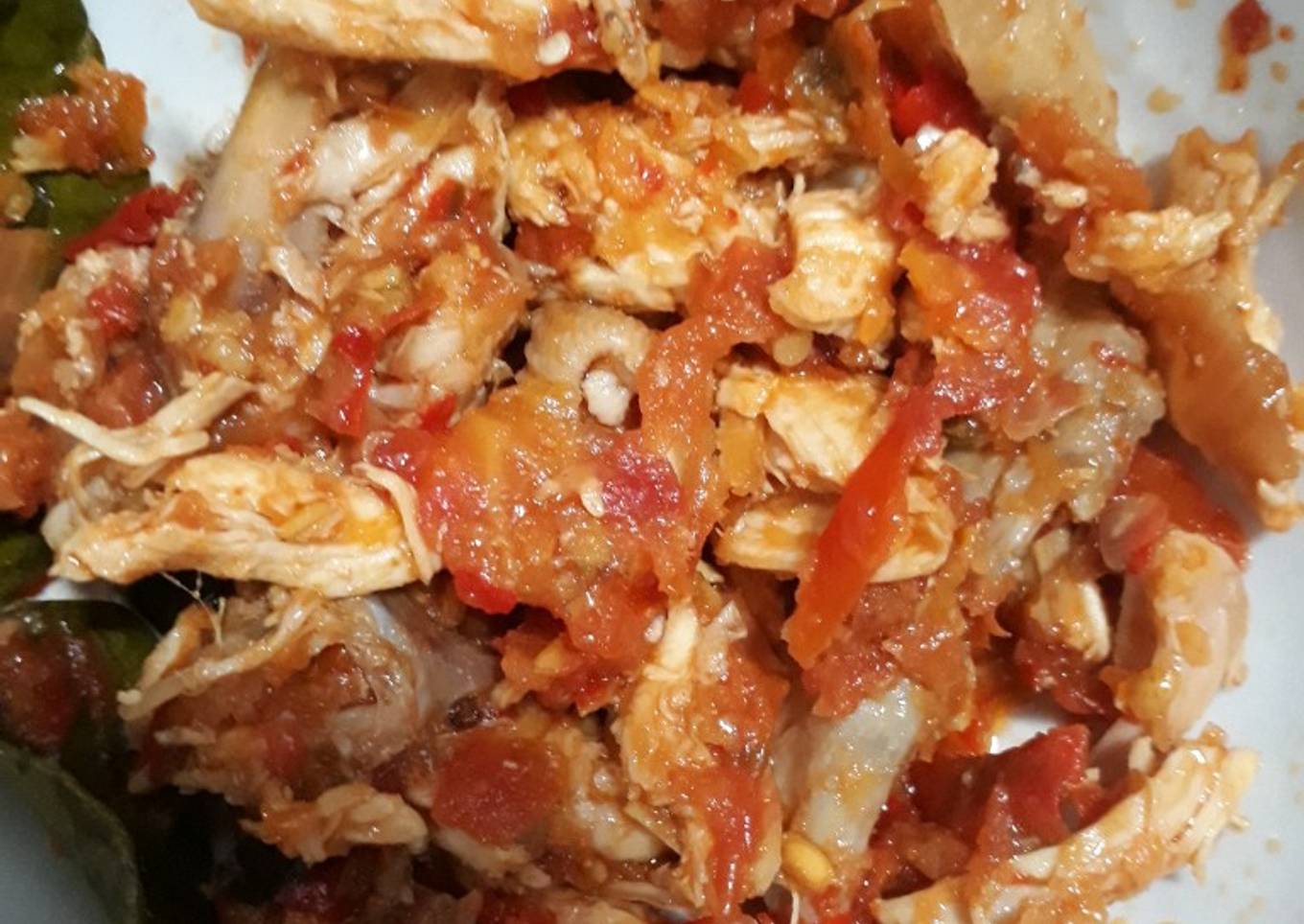 Ayam suwir balado