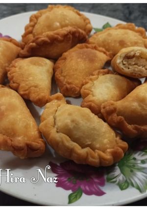 A picture of Jau Gok Peanut Puff Dumpling.