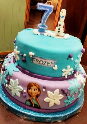 Una foto de Torta de cumpleaños en fondant