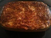Una foto de lasaña de carne molida y bechamel