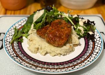 How to Make Delicious Mini Meatloaves