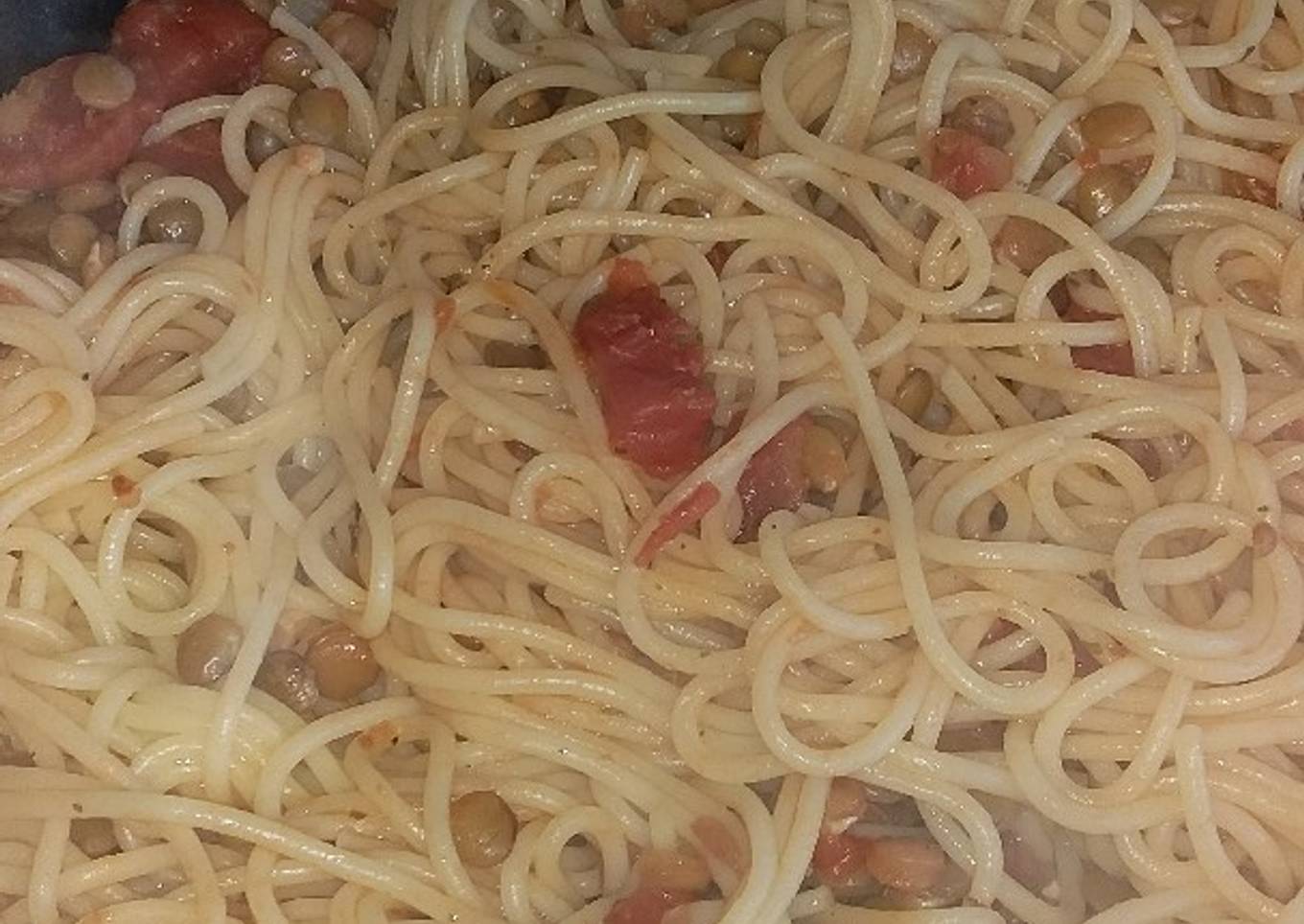 Spaghetti con lentejas