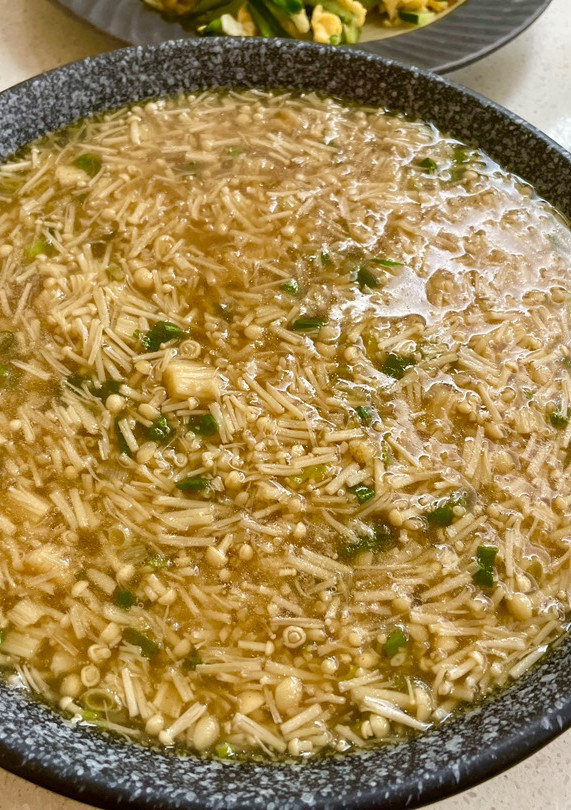金針菇羹［蔬食］ 的食譜成品照片
