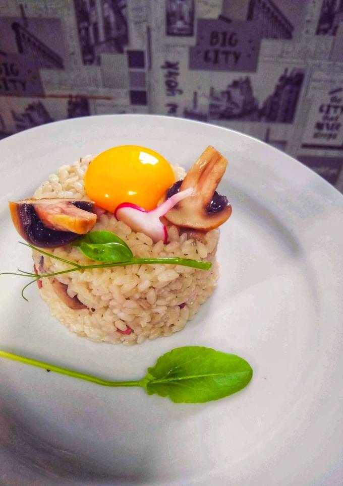 Рис з грибами та ковбасками🍚