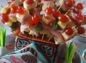 Una foto de Pinchos navideños