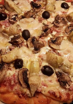 Una foto de Pizza Caprichosa