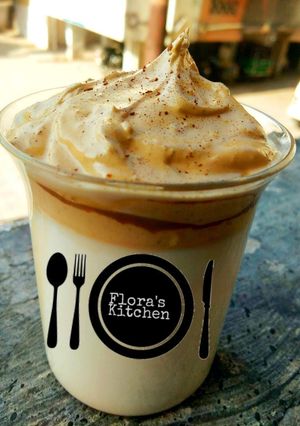 A picture of Dalgona cold coffee.