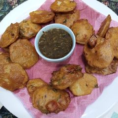 A picture of Asian Potato Fritters.