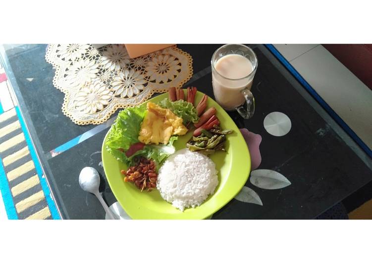 Sarapan pagi ala kadarnya