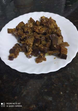 Una foto de Berenjenas con salsa de soja y miel de caña😋