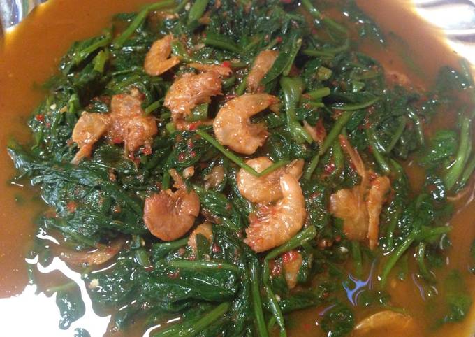 Bagaimana Menyiapkan Cah Kangkung Saos Tiram Udang, Sedap 🍤 yang Lezat