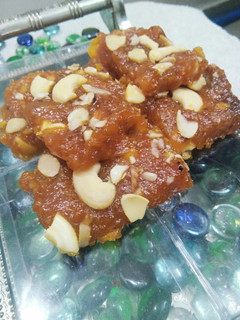 પપૈયા ની બરફી (Papaya Barfi Recipe in Gujarati) રેસીપી મુખ્ય ફોટો