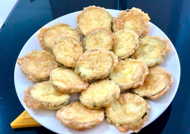 La Recette Pas à Pas Beignets de courgettes