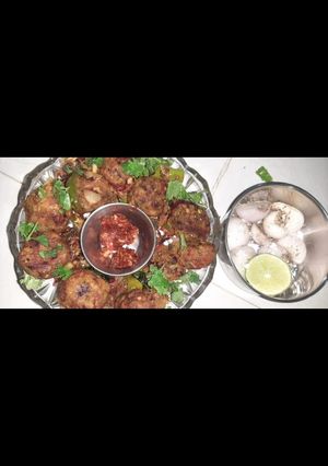 દૂધી ના મુઠીયા (Dudhi Muthiya Recipe in Gujarati) રેસીપી મુખ્ય ફોટો