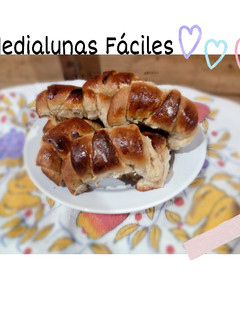 Una foto de Medialunas Fáciles