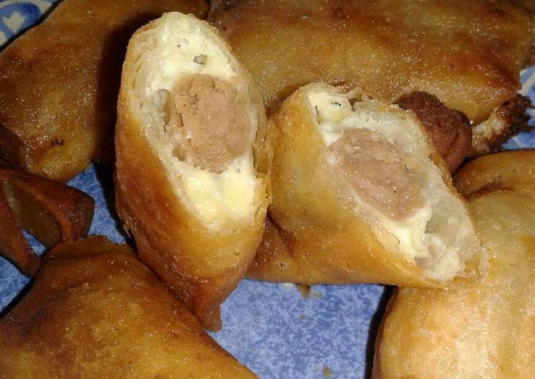  Resep  Kulit  lumpia  isi  sosis dan keju oleh fitriana 