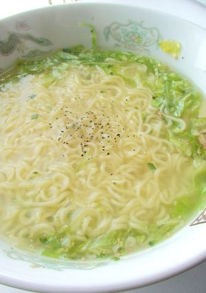 A picture of Revolutionary!? Instant Ramen in the Microwave.