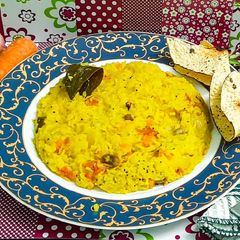 A picture of Dal khichadi.