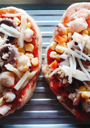 Hình của món Làm Pizza tại nhà.