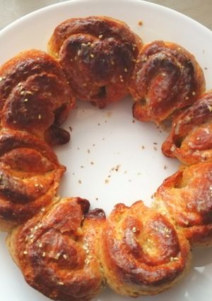 A picture of Garlic flower bread.