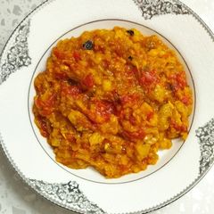 A picture of Mirza ghademi(an iranian food/).