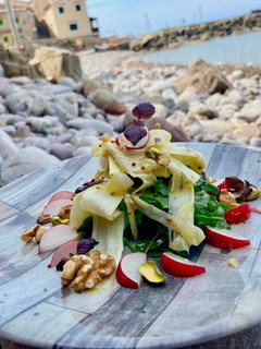 Una foto de Ensalada de espárragos blancos
