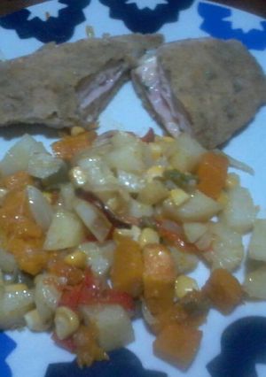 Una foto de Milanesas de pollo rellenas con verduras
