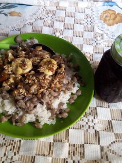 Garau garau da yar miya ainihin hoton girkin