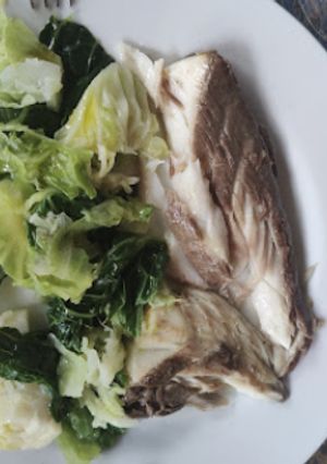 Foto de Peixe e couve a vapor