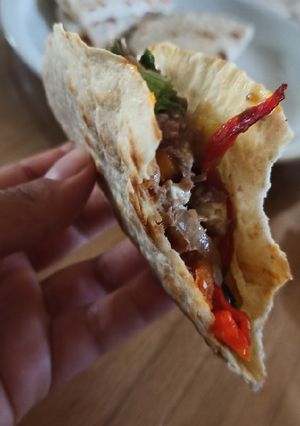Una foto de Tacos con vegetales asados