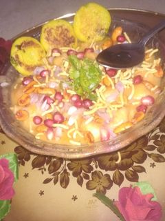 રગડા - પેટીસ (ragda -petties recipe in gujarati) રેસીપી મુખ્ય ફોટો