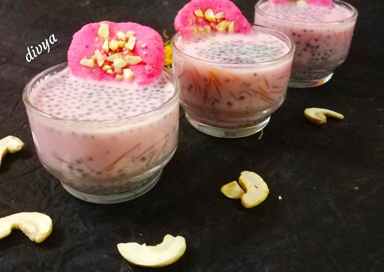 Recipe of Ultimate Rose sandesh in sabza fallooda kheer