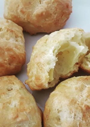 A picture of Gougères.