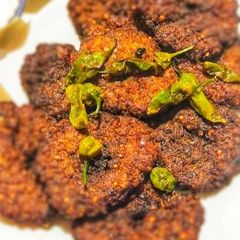 A picture of Chapli kabab.