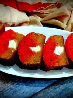 A picture of Red velvet cupcakes.