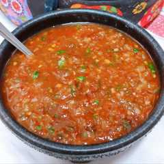Una foto de Salsa Roja con Chipotle!