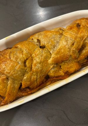 A picture of My Mums Sausage Plait - Easy mid week dinner and Amazing :P.