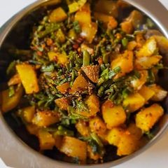 A picture of Long beans Potato Curry.