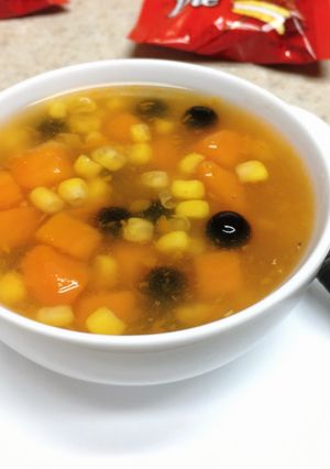 Hình của món Chè khoai lang bắp trân châu.