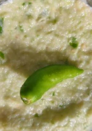 A picture of Ginger garlic green chilli paste.