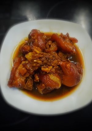 Hình của món Chân giò kho tàu.