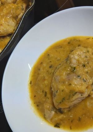O poză a rețetei Pulpe pui în sos de legume!.