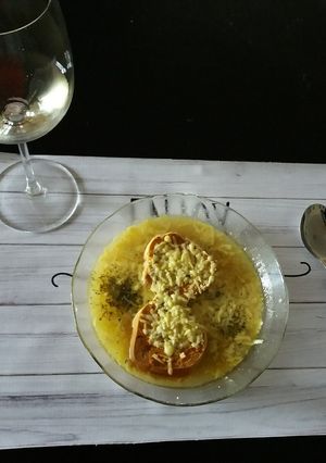 Una foto de Sopa de cebollas