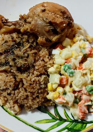 Una foto de POLLO🍗Al Vinagre de Sidra de🍎Manzana con Madre...!🤱