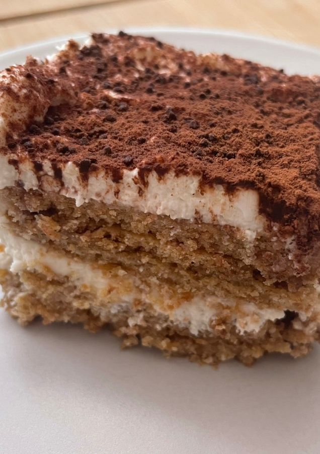 Una foto de Tiramisú vegano